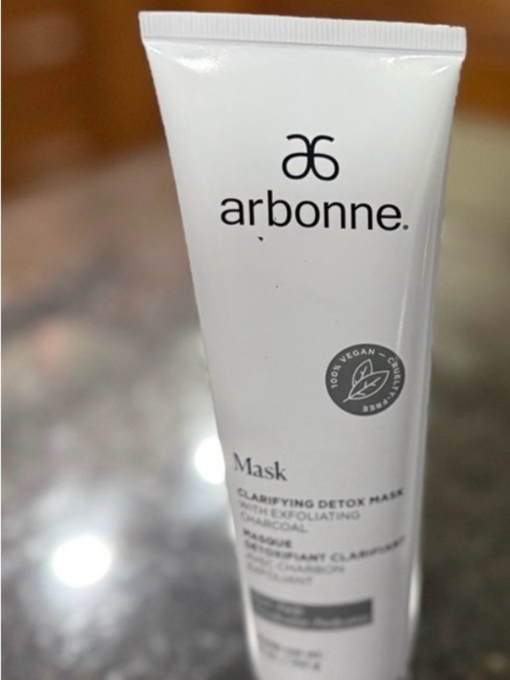 Arbonne Detox Mask in White and Gray